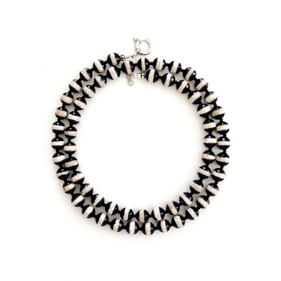 STRIPED AGATE NECKLACE--24" - Picture 1 of 2